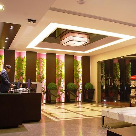Africa Avenue Gk - 1 Hotel New Delhi Eksteriør billede