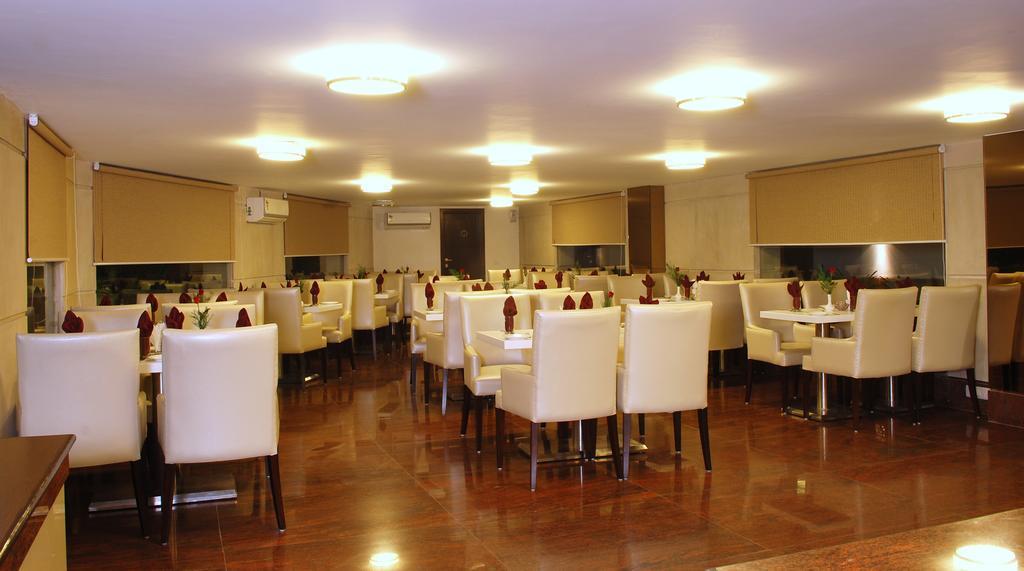 Africa Avenue Gk - 1 Hotel New Delhi Eksteriør billede
